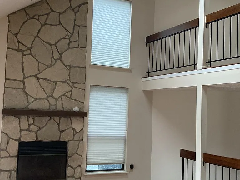 32 Linda Ln — Photo 4