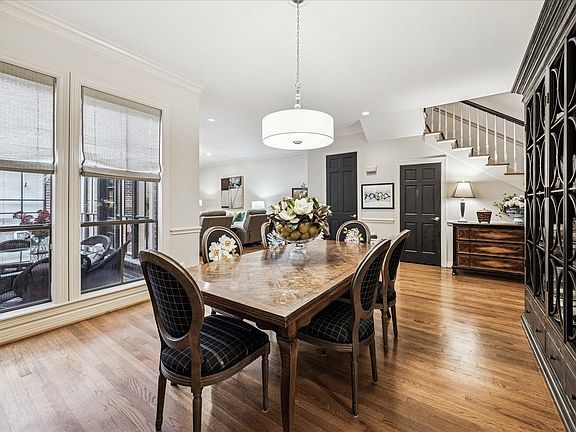 3rd image of 4832 Post Oak Timber Dr