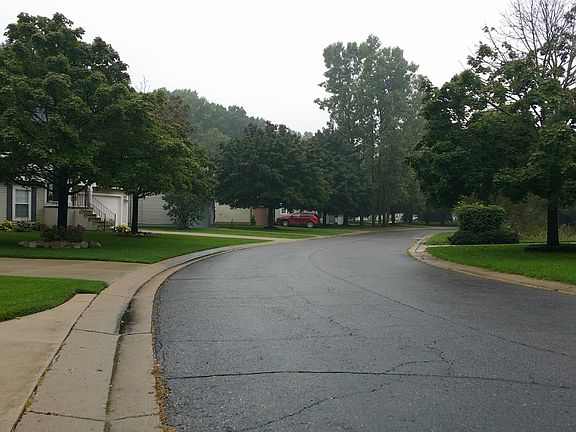 5th image of 6862 Fox Ln