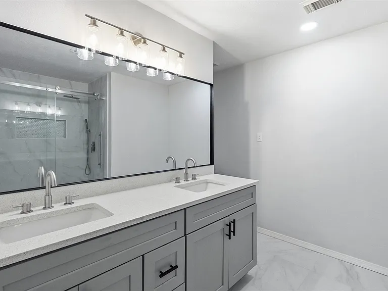21211 Tancah Ln — Photo 23