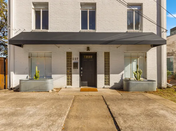 227 E Greenbriar Ln, Dallas, TX 75203
