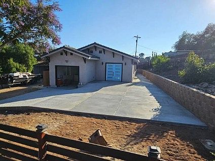 2nd image of 9248 Emerald Grove Ave