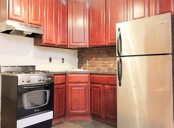 2nd image of 135 Rogers Ave #2RC