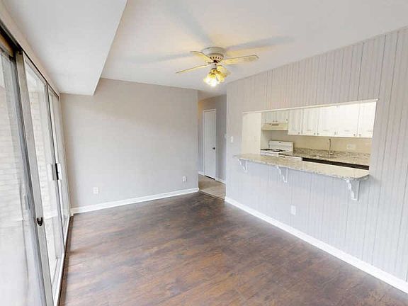 4th image of 8006 Chanute Pl APT 9