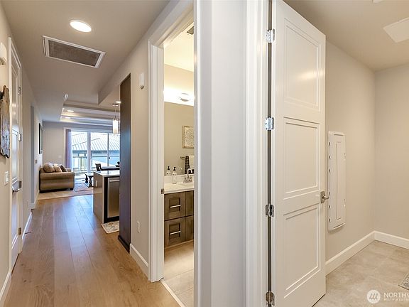 4th image of 4907 Main Street #521