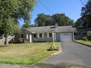 110 Laurelwood Rd, Brick, NJ 08724