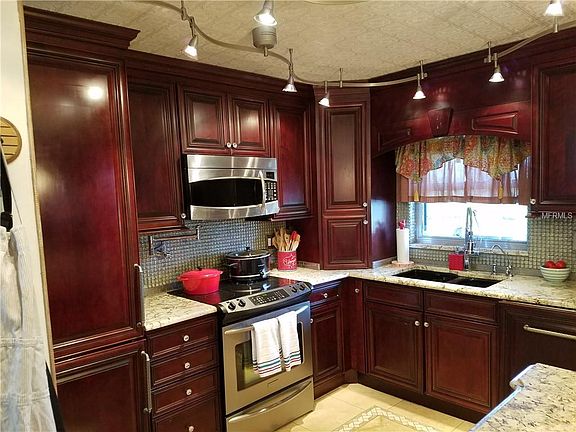 2nd image of 8829 Bay Pointe Dr #105