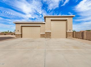 3178 W Roberts Rd, San Tan Valley, AZ 85142
