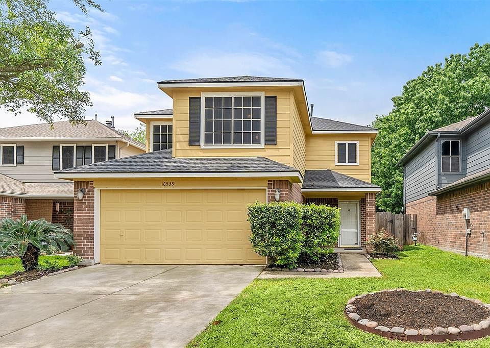 1st image of 16539 Vista Oak Dr