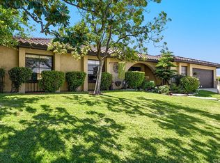 142 N Country Club Rd, Glendora, CA 91741