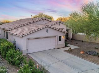 241 W Carlynn Cliff Pl, Oro Valley, AZ 85755