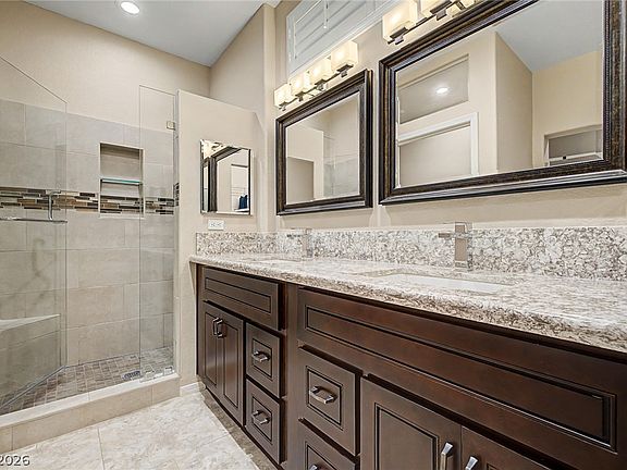 3rd image of 9904 Villa Ridge Dr