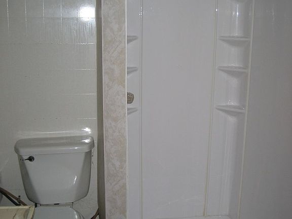 4th image of 431 S River Rd #2069941b1