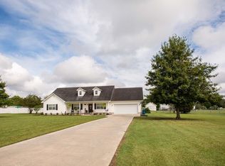 3804 Deer Run Dr, Blackshear, GA 31516