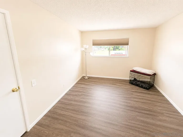 505 Smoketree Gln — Photo 15