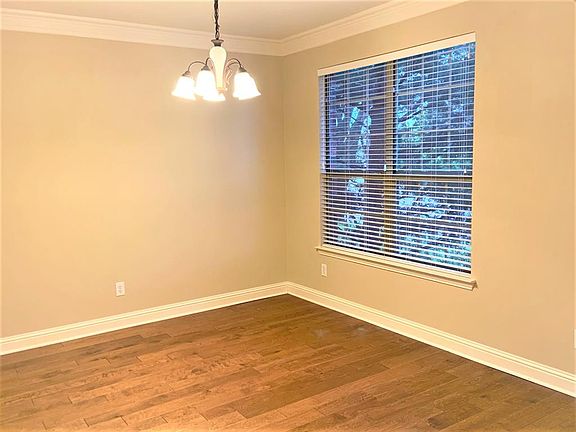 4th image of 7505 Dalton Dr