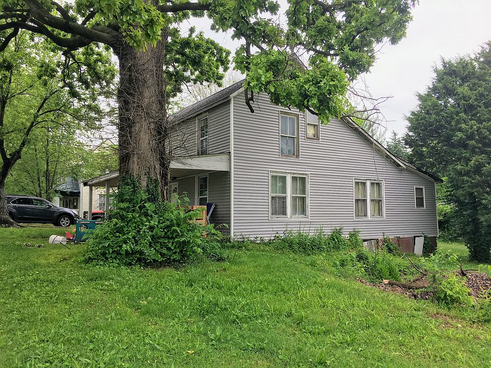 2nd image of 204 Fite St