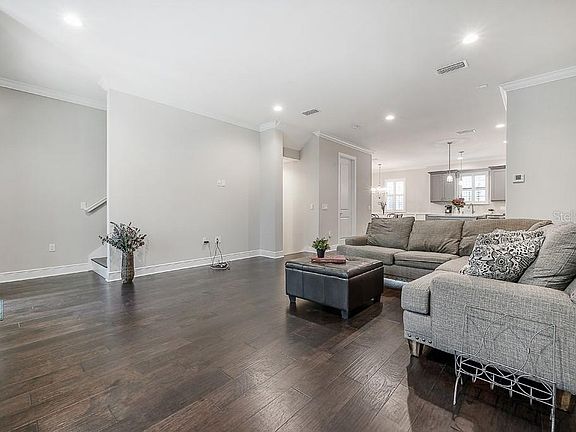 5th image of 2819 W Horatio St Unit 1
