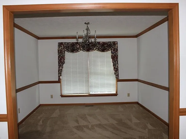 417 Burnham Pl — Photo 5