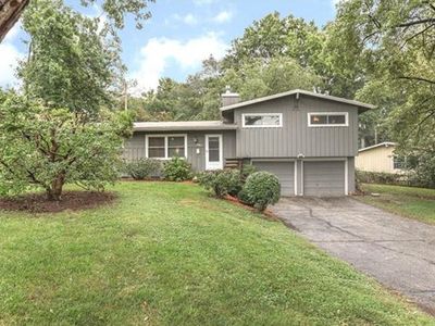 7901 Windsor St, Prairie Village, KS, 66208