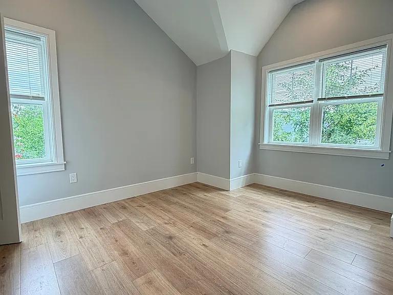 11 Holton St #15 — Photo 2
