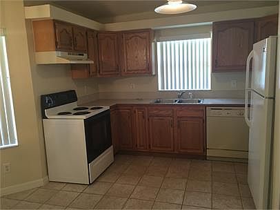 4th image of 127 Plain View Dr