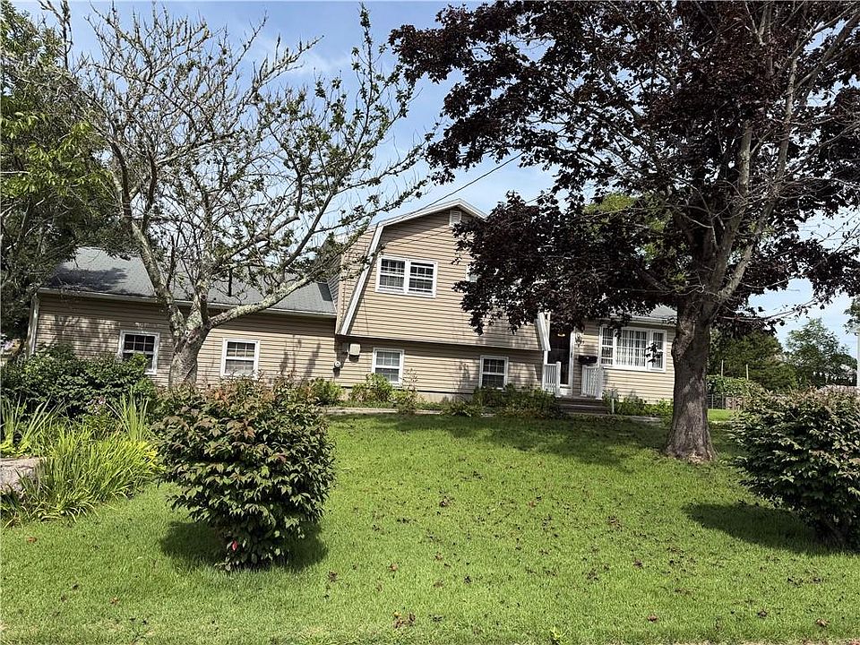 1st image of 39 Riverdale Rd