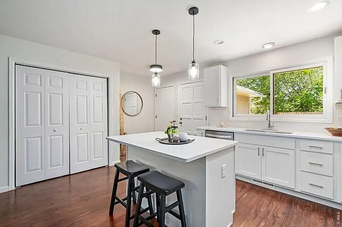 5434 Fossil Ct N — Photo 14