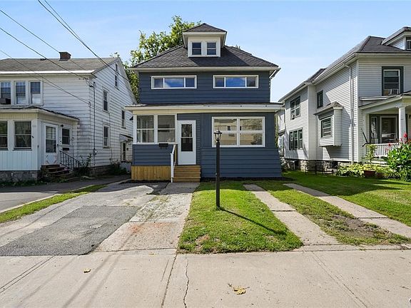3rd image of 109 Park Pl