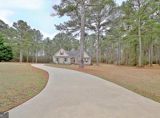 211 Whitfield Bnd, Zebulon, GA 30295