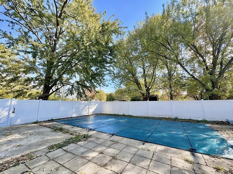 675 Woodgate Rd — Photo 19