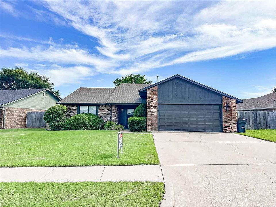 1st image of 7208 NW Willow Creek Dr