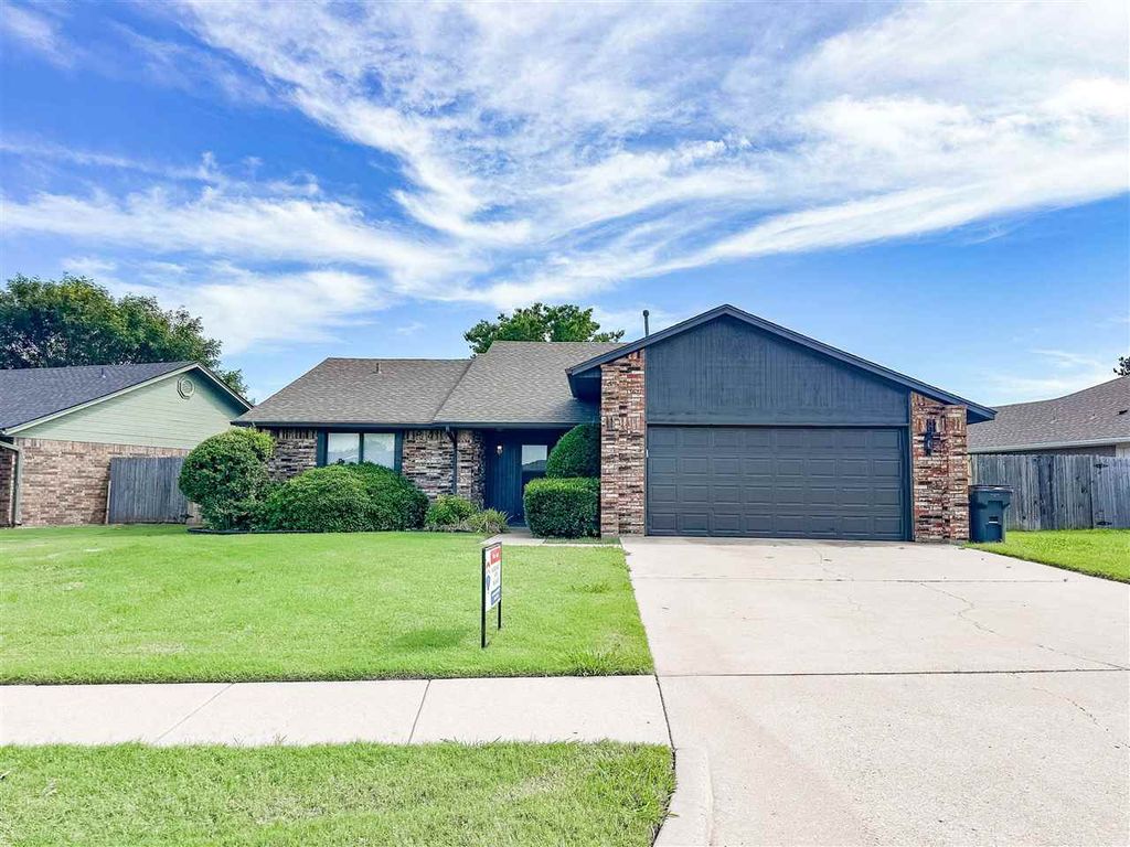 7208 NW Willow Creek Dr, Lawton, OK, Lawton