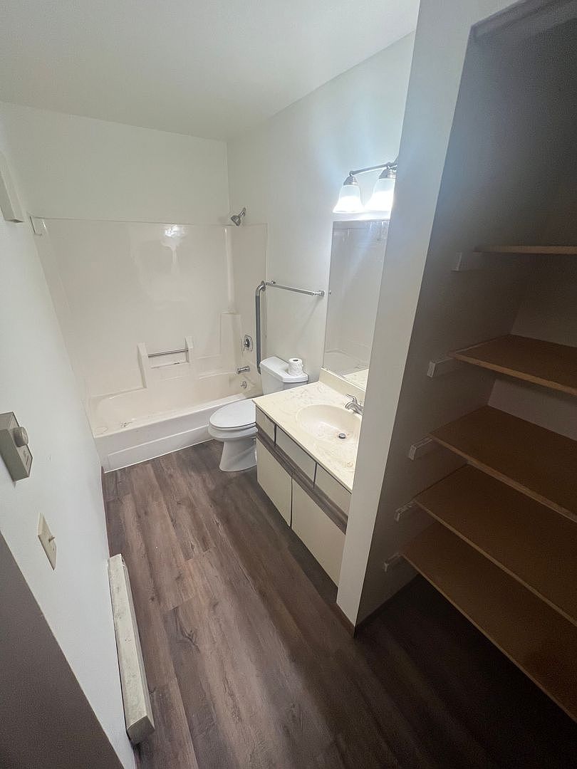 130 S Burritt Ave 17818657, Wisconsin Dells, WI 53965 Zillow