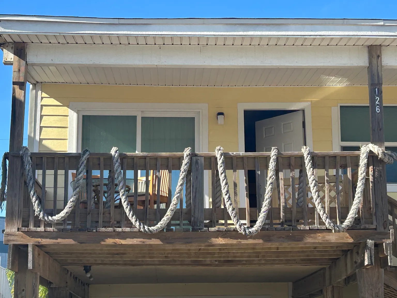 2 bed, 800 sqft, $1,800 — Photo 2