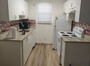 421 NE 1st St APT 114, Hallandale, FL 33009