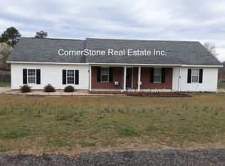 109 Timber Ridge Dr, Raeford, NC 28376