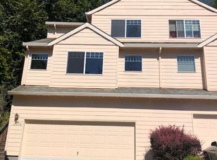13050 SW Creekshire Dr, Tigard, OR 97223
