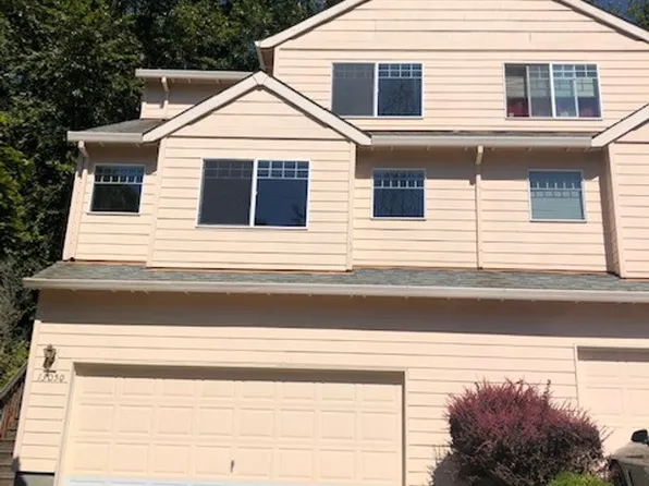 13050 SW Creekshire Dr, Tigard, OR 97223