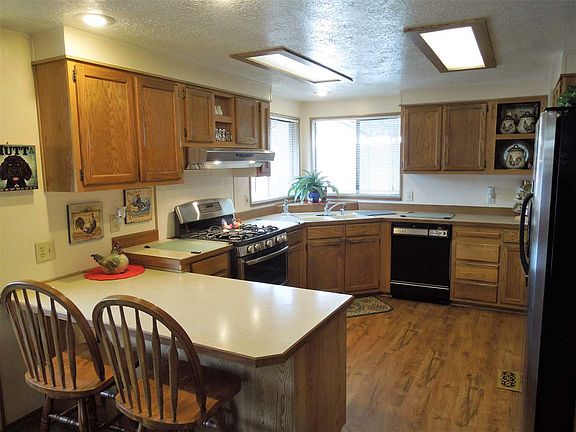 4th image of 20 Rollingwood Dr Space 11