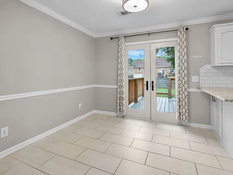 105 Walnut Ct — Photo 7