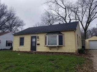415 Fairview Dr, Champaign, IL
