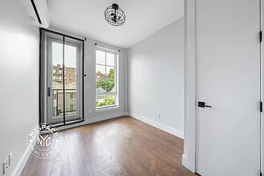 Rented by MySpaceNYC