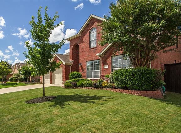 3rd image of 844 Mullrany Dr