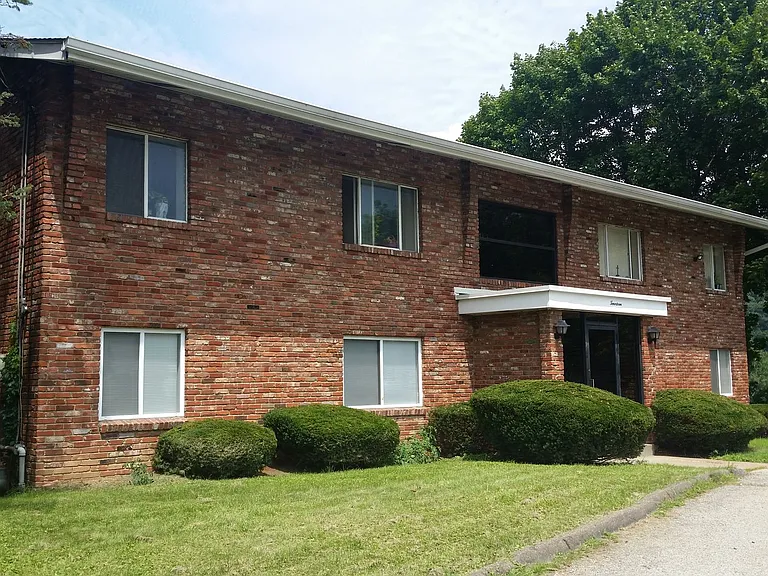 Olympia Park Apartments 1 and 2 Bedroom Units Available THIS SUMMER! — Photo 8
