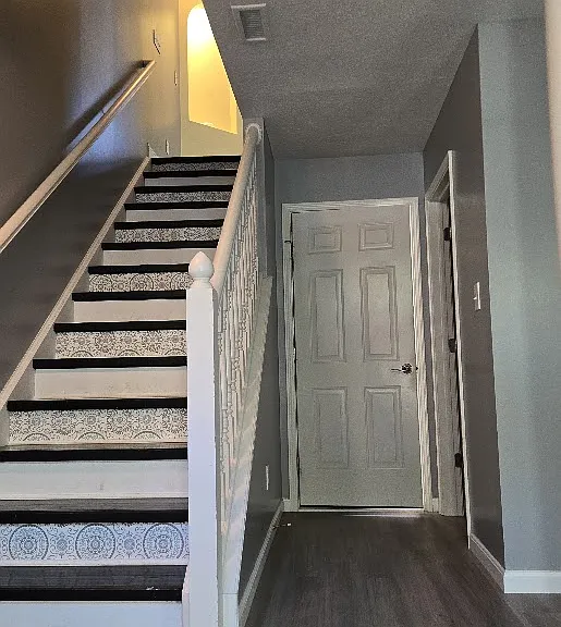 11910 Riley Dr #4 — Photo 15