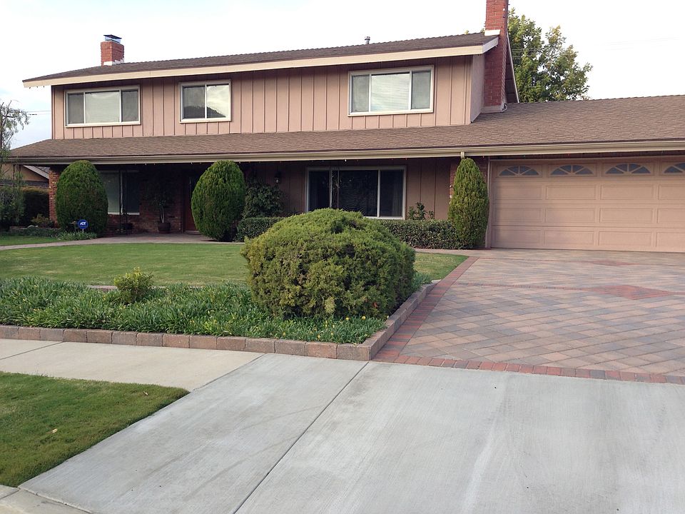 2nd image of 165 Villa Rita Dr