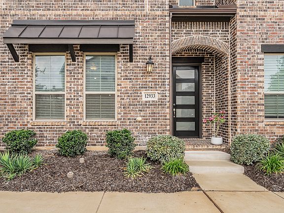 2nd image of 12933 Couture Dr