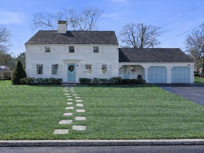 2 Canterbury Rd, Winchester, MA, 01890
