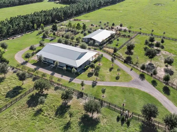 9722 NW 26th St #45, Wildwood, FL 34785